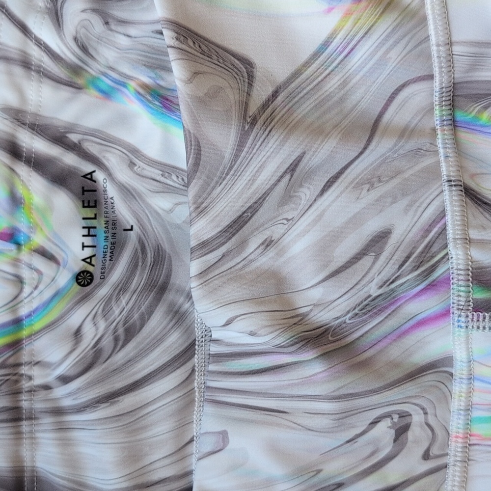 Athleta Capri Lengrh Marble Swirl Leggings - Picture 9 of 9